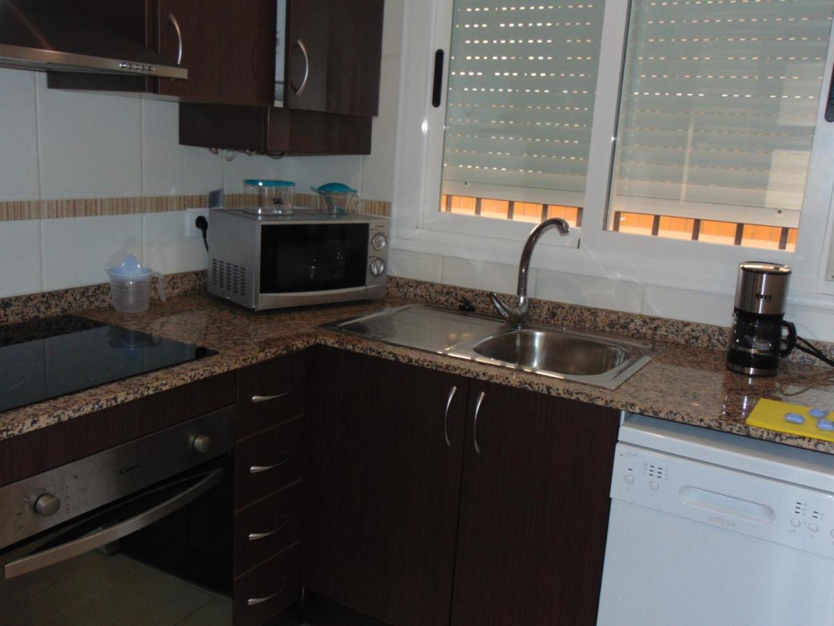 Apartamentos Varios Con 2 Dorm En Marina Dor , La Playa De Amplaries 47 , Vista Lateral Al Mar オロペサ・デル・マール エクステリア 写真