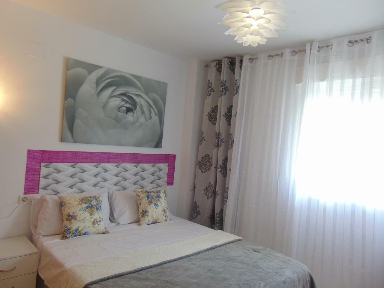 Apartamentos Varios Con 2 Dorm En Marina Dor , La Playa De Amplaries 47 , Vista Lateral Al Mar オロペサ・デル・マール エクステリア 写真